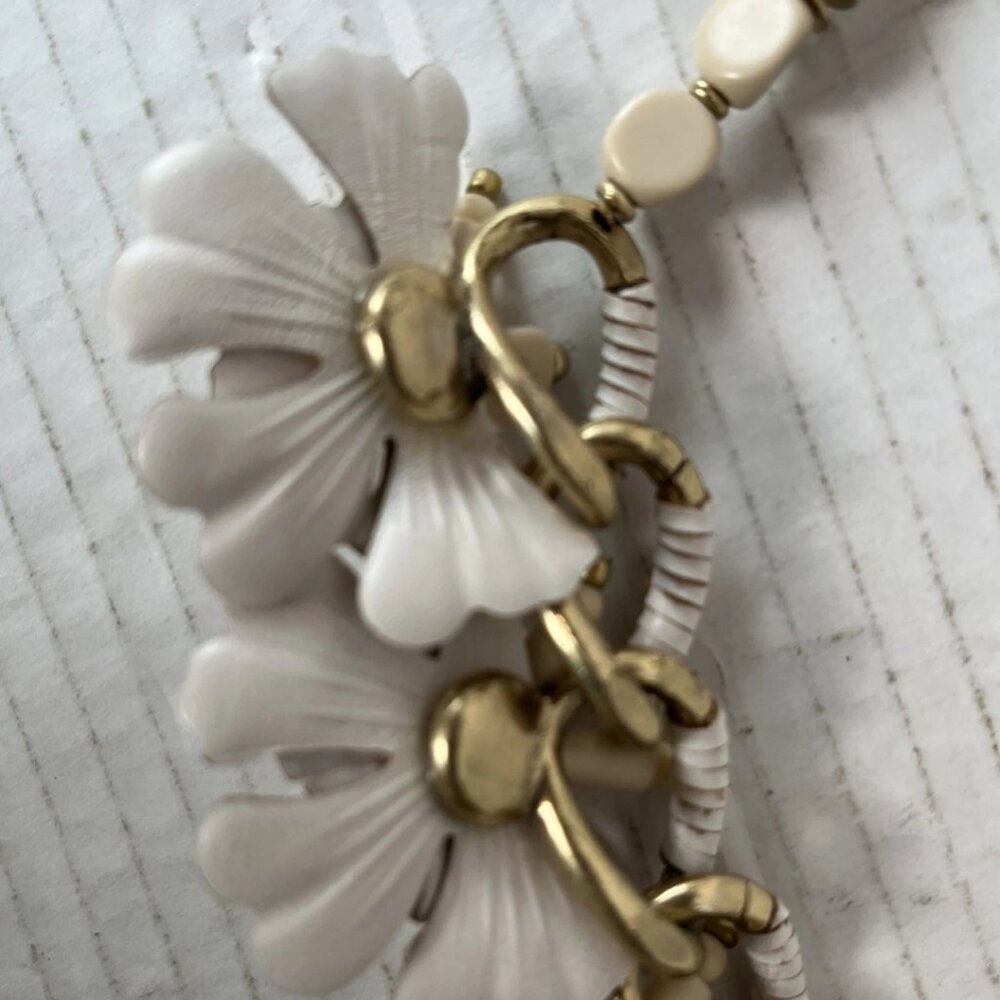 Stella & Dot Floral Statement Necklace Cream Gold Wedding Bib Necklace - Picture 12 of 14
